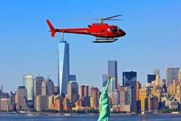 Полёт на вертолёте над Манхеттеном