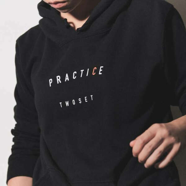 TWOSET BLACK PRACTICE HOODIE