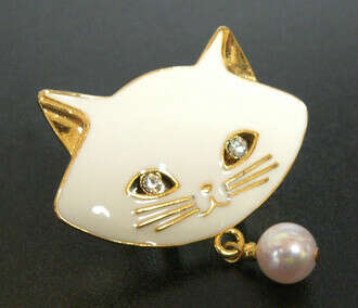 White cat ♪ in Nya I that best Oh here or this Pearl belt closure