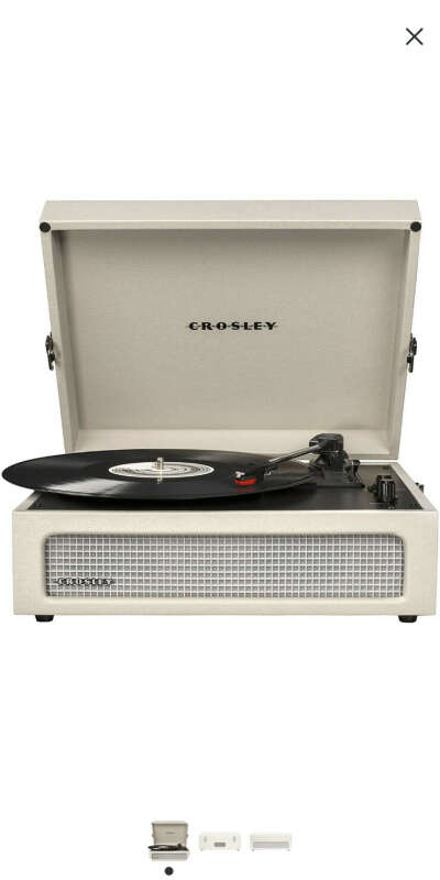 Виниловый проигрыватель "Voyager Sage CR8017A-SA" бренда Crosley