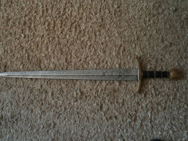 Одноручный меч текстолитовый