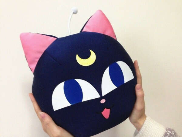 Sailor Moon Luna-cat pillow