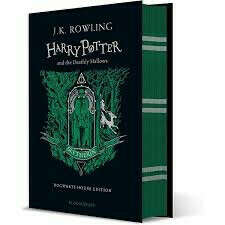 Книга «Harry Potter and Deadly Hallows» (20th anniwersary edition)