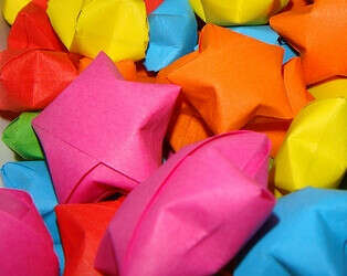 Научиться делать звёздочки оригами