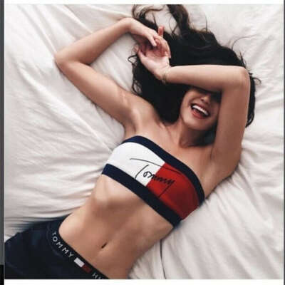 топ Tommy Hilfiger