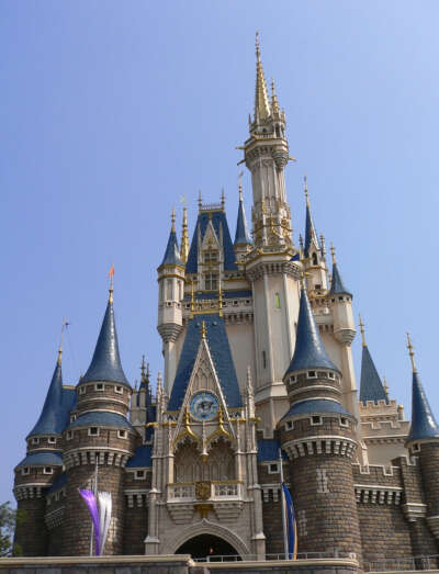 Посещение Tokyo Disney Resort в 2031 году