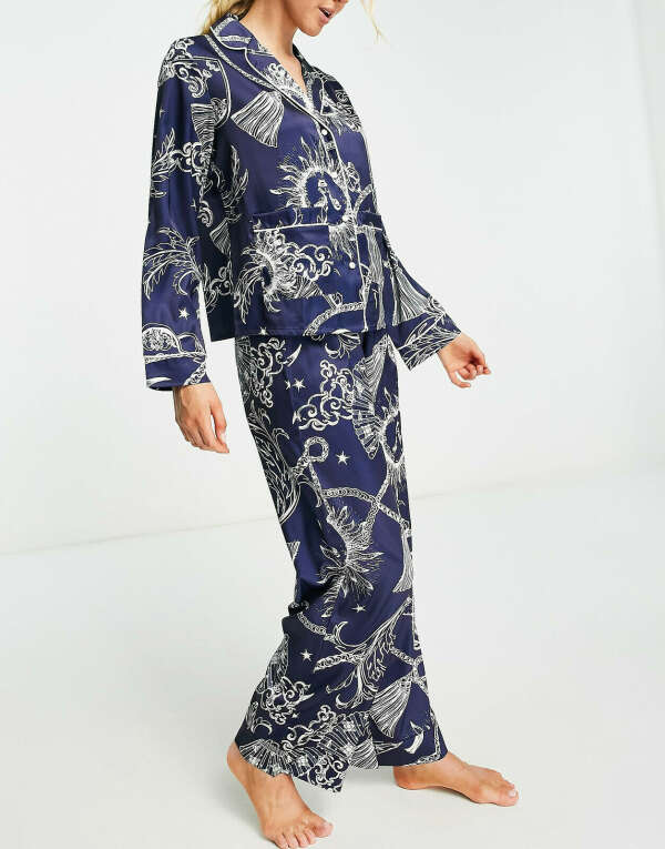 Пижама ASOS DESIGN satin celestial baroque shirt & trouser pyjama set in navy & cream