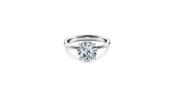 Помолвочное кольцо Tiffany True™ с бриллиантом круглой огранки (1 карат)и ободком из платины,