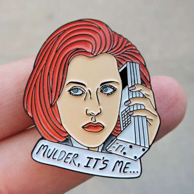 MULDER, ITS ME PIN