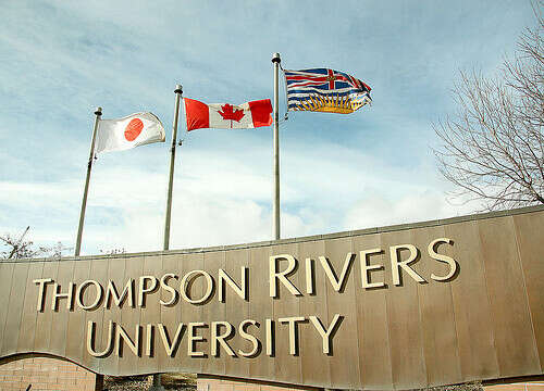 Поступить в Thomson Rivers University