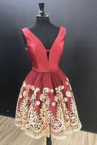 Charming A-Line V Neck Sleeveless Red Short Homecoming Dress With Lace Appliques PFH0064