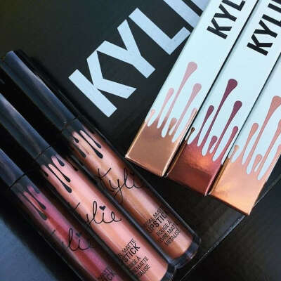 Kylie Jenner lipstick | lip kit