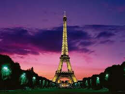 хочу побывать в Париже)