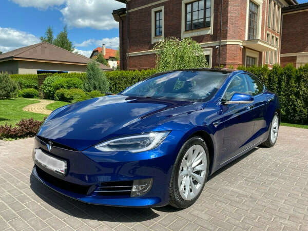 Tesla Model S 100D I Рестайлинг