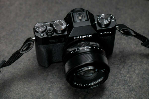 Фотоаппарат Fujifilm X-T200 KIT