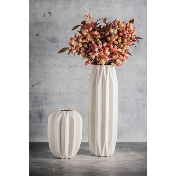 Минималистичные вазы из керамики