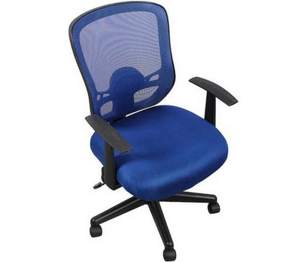Синее компьютерное кресло