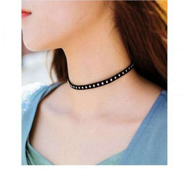 Cute women trendy rivet black chokers necklace | Nayarung