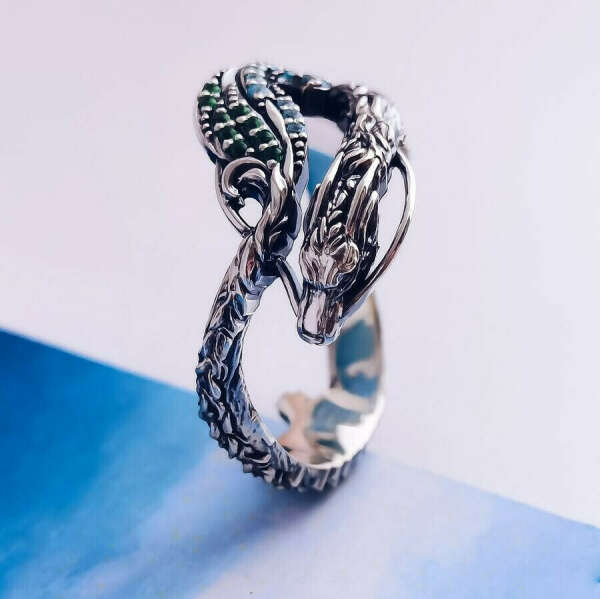 Кольцо «Дракон Хаку» с камнями