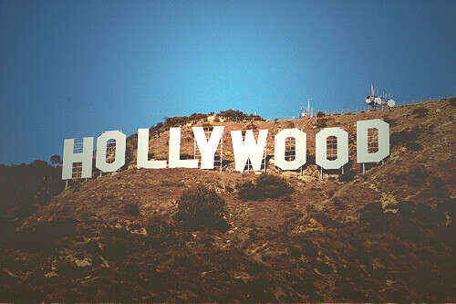 Сделать фото со знаком Hollywood