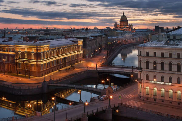 Поехать в Санкт-Петербург