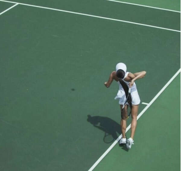урок по теннису