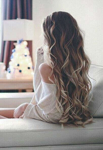 Длинные, ухоженные волосы