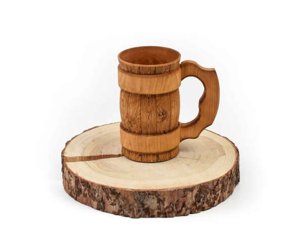 Деревянная кружка для пива