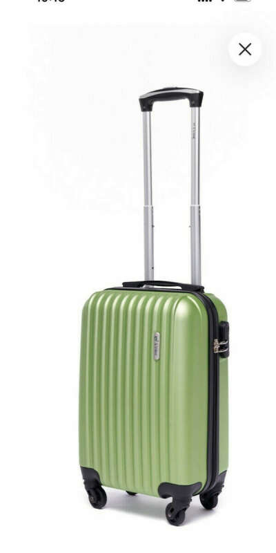 Зеленый чемодан ручной клади
