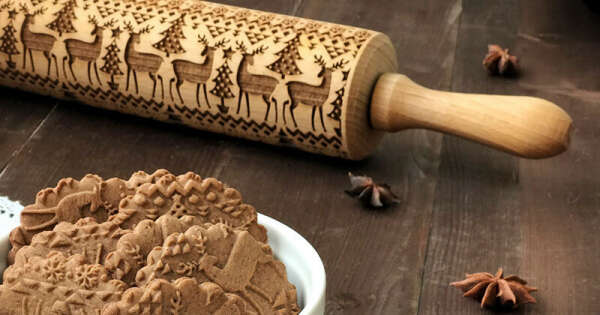 Скалка с узором "Новогодний орнамент с оленями" – купить в интернет-магазине на Ярмарке Мастеров с доставкой