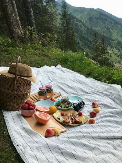 Пикник в красивом месте