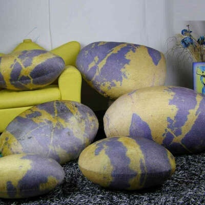 Anlye stone pillows