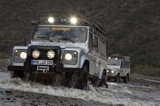 Land Rover Defender мой