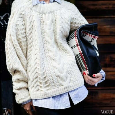 Много крутых свитеров