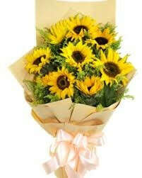8 sunflowers bouquet