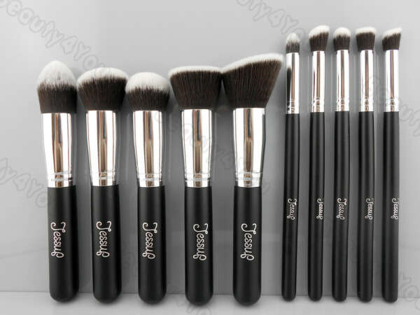 Brushes / 10PCS Makeup brushes Set Pro Kabuki Foundation Eye brush & cosmetics bag case купить на eBay или Amazon (141071637665)