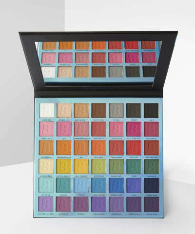 BEAUTY BAY: EYN BRIGHT MATTE 42 COLOUR PALETTE