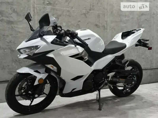 Мотоцикл Kawasaki Ninja EX400