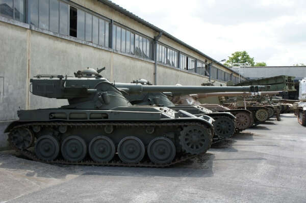 Посетить танковый музей в Сомюре