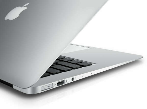 Mac Book Air &#039;13 mid 2013 256Gb / 8RAM / i7 1.7Ghz