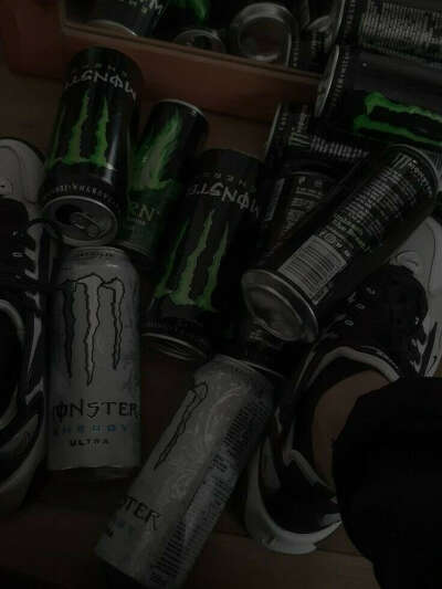 запас энергетиков monster/adrenalin