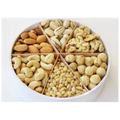 Маленька коробка "Горіхова" Lovely nuts 500 грам біла MKO1500-5