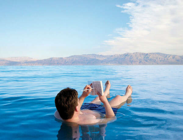 Поплавать в Мертвом море