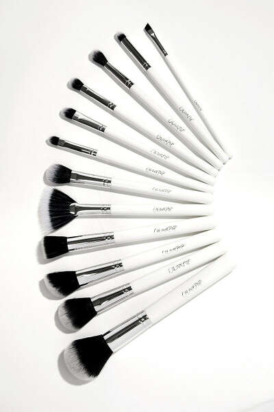 BRUSH BUNDLE