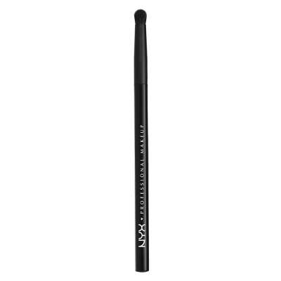 Профессиональная кисть для растушевки и макияжа smoky-eyes.