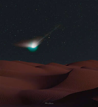 Наблюдать за звездами ночью в пустыне