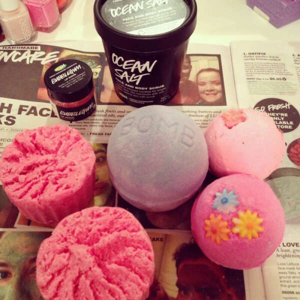 Бомбочки для ванны lush