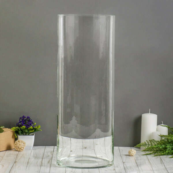 большая ваза цилиндрической формы