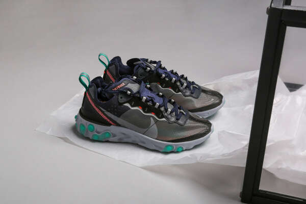 Мужские кроссовки React Element 87 (AQ1090-005) от Nike