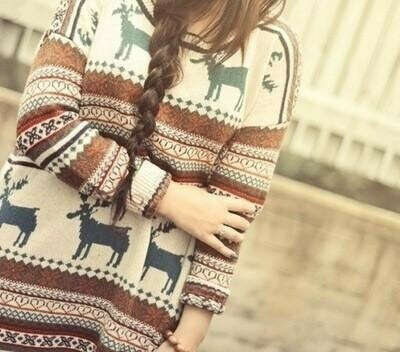 свитер с оленями :D